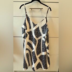 Stylish Black and White Patterned mini dress